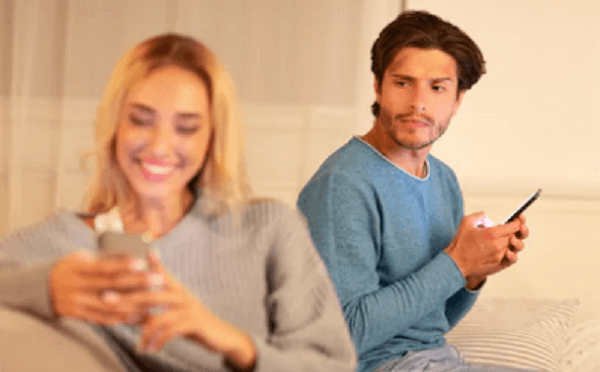 spy on cheating girlfriend text messages