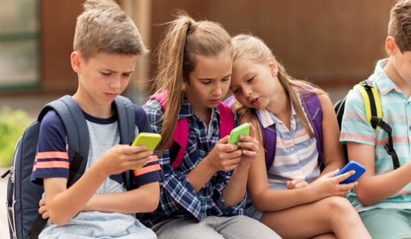 2022’s Top 10 Apps to Monitor Child’s Phone