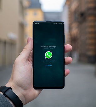 Verfolgen Sie den Standort von WhatsApp-Benutzern 