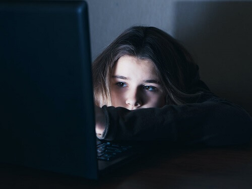 kids become victim of cyberbullying