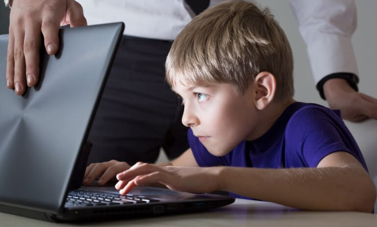 control el tiempo del uso de internet del hijo